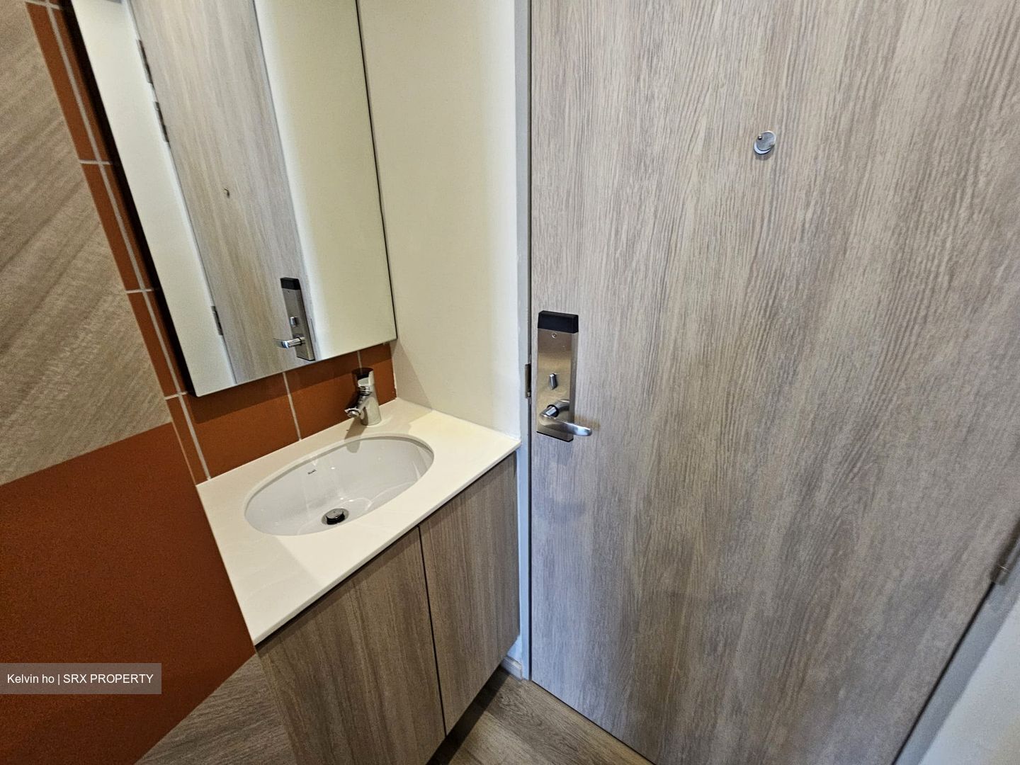 Serangoon Road (D8), Apartment #562939271